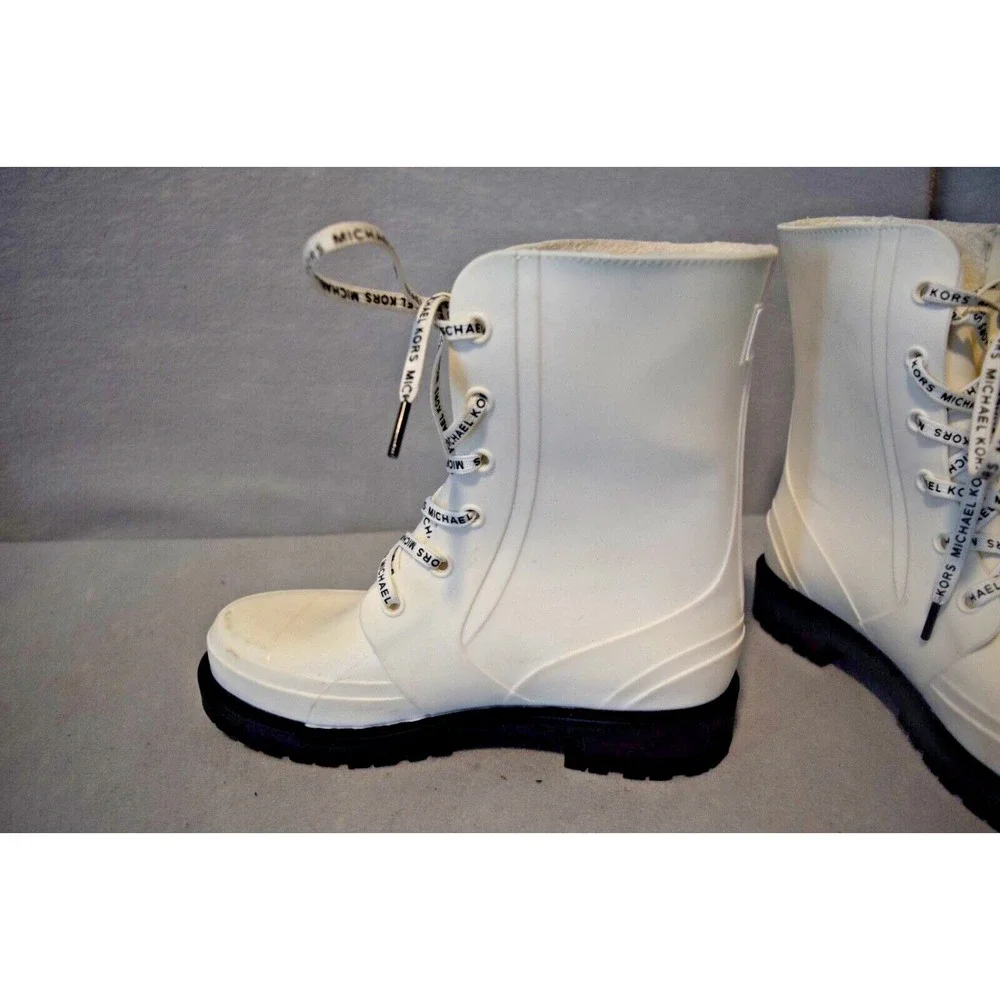 MICHAEL Michael Kors Women's Size 8 Montaigne‎ Rubber Laced Boots White